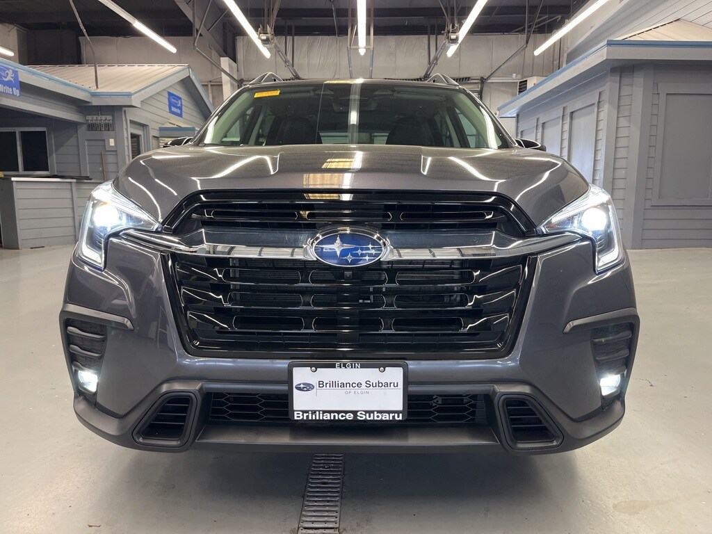 2024 Subaru Ascent Limited photo 2