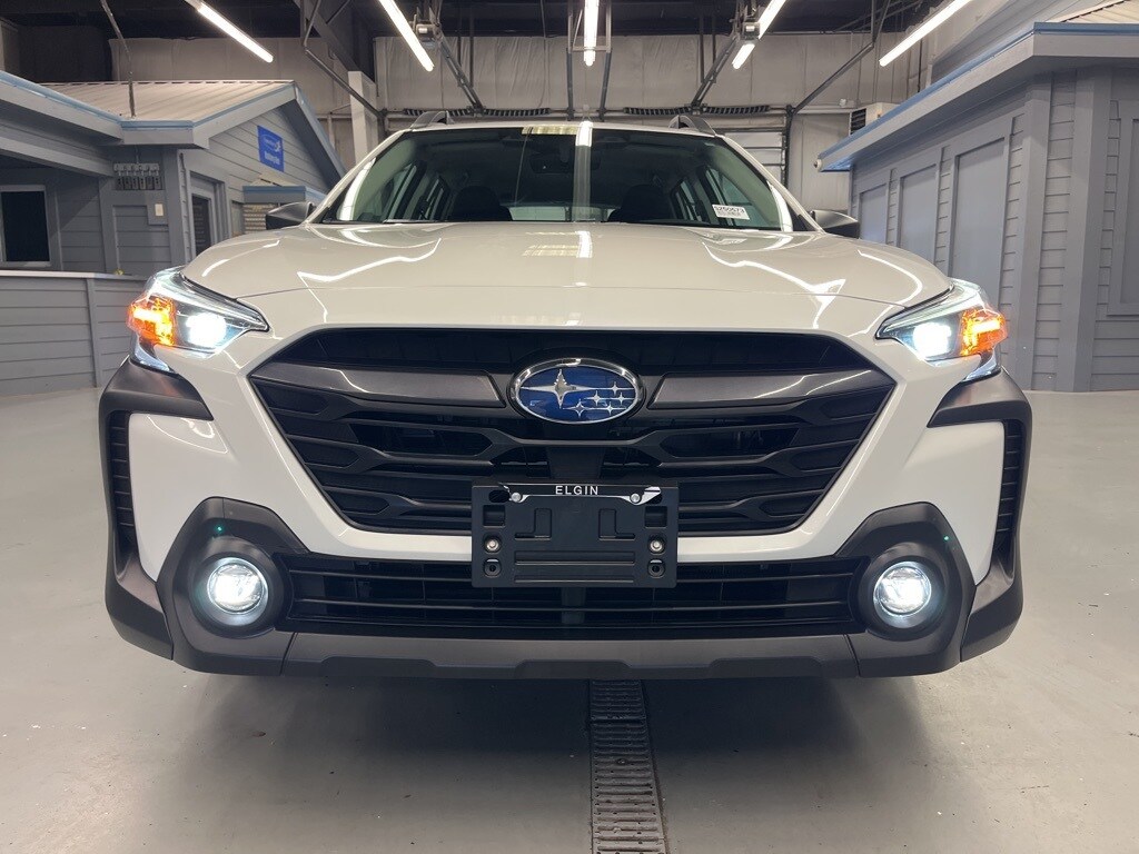 2025 Subaru Outback Base photo 2