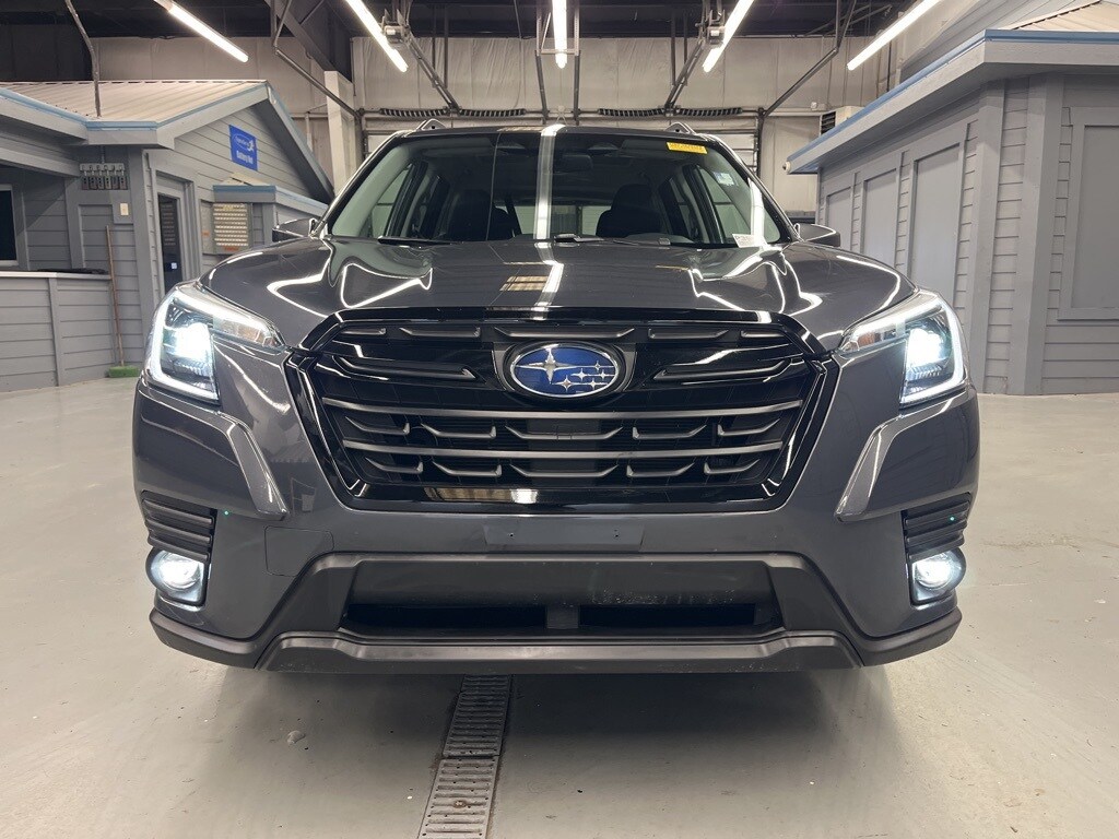 Certified 2024 Subaru Forester Limited with VIN JF2SKALC2RH516424 for sale in Elgin, IL
