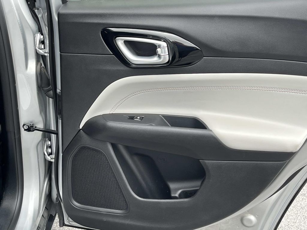 2025 Jeep Compass Limited - Photo 20