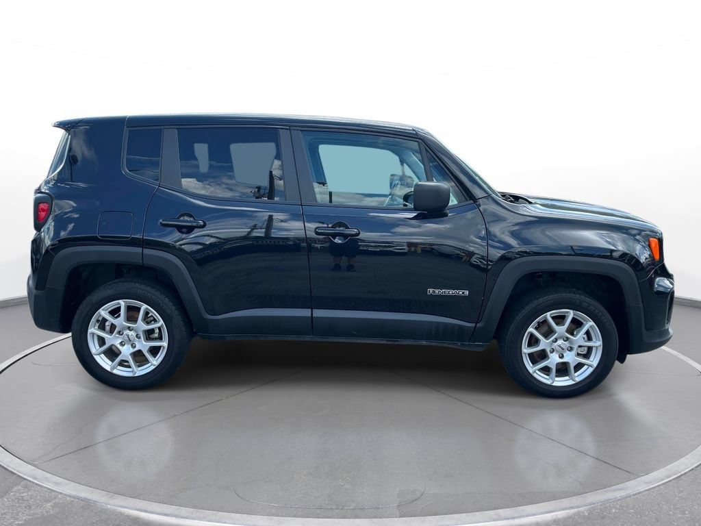 Used 2023 Jeep Renegade Latitude SUV