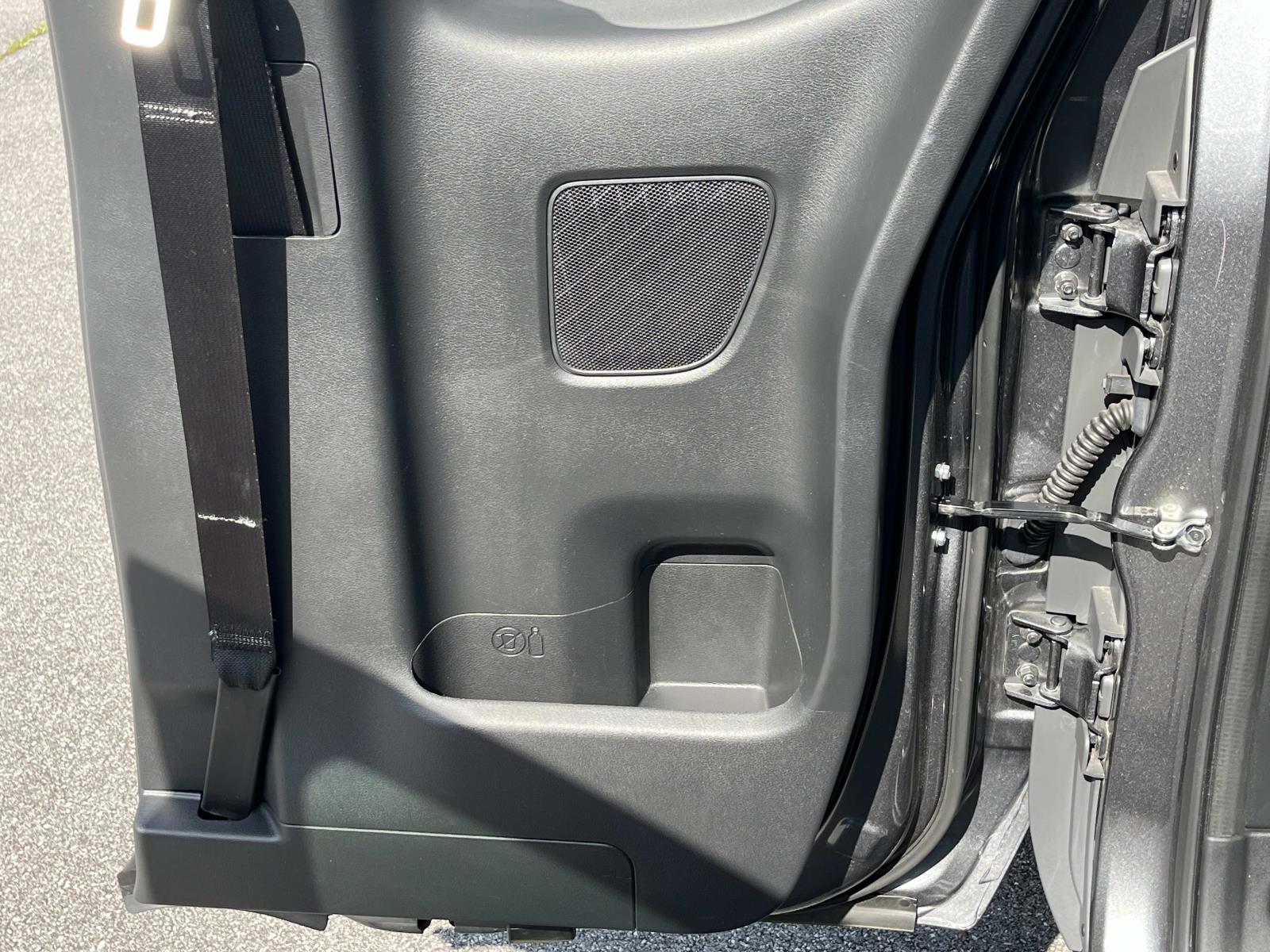 2025 Nissan Frontier SV - Photo 20