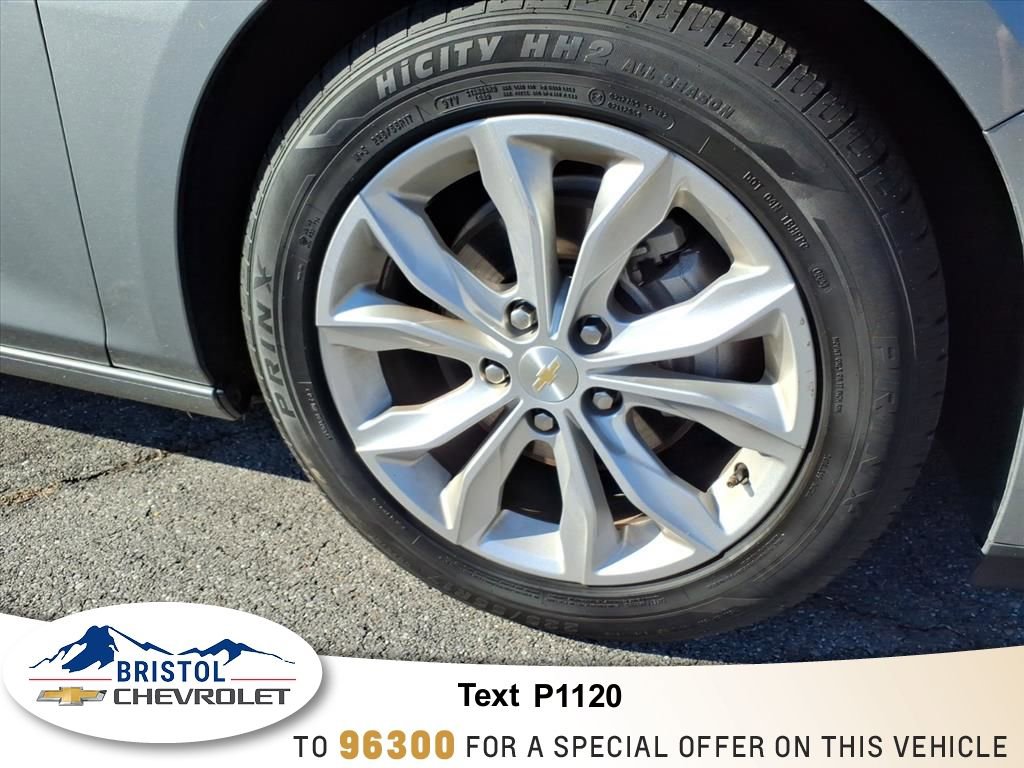 2023 Chevrolet Malibu 1LT photo 3