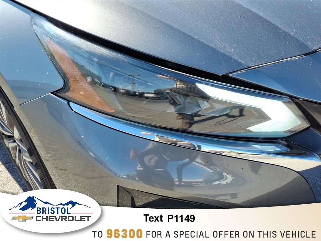 2024 Nissan Altima 2.5 SV photo 2