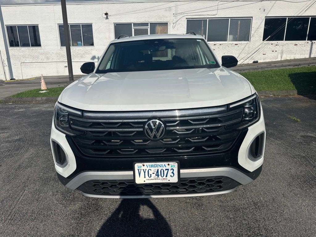 2024 Volkswagen Atlas Atlas Peak Edition - Photo 2