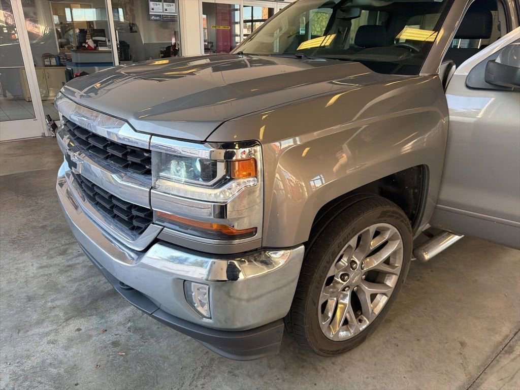 Used 2017 Chevrolet Silverado 1500 LT Truck Crew Cab