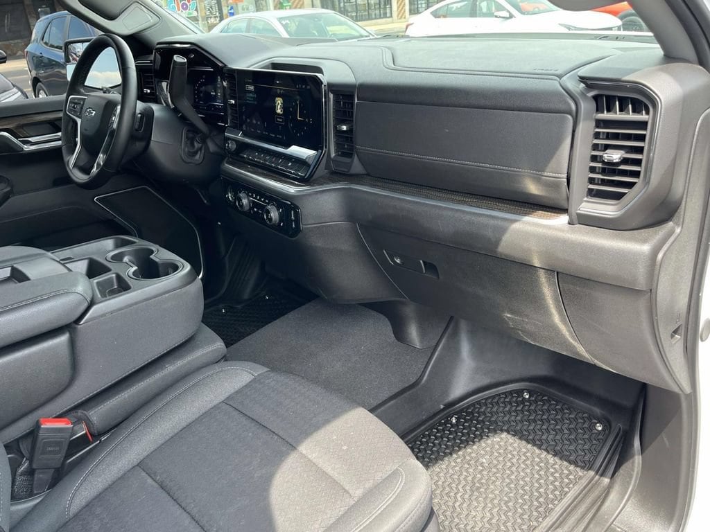 2024 Chevrolet Silverado 1500 RST - Photo 23