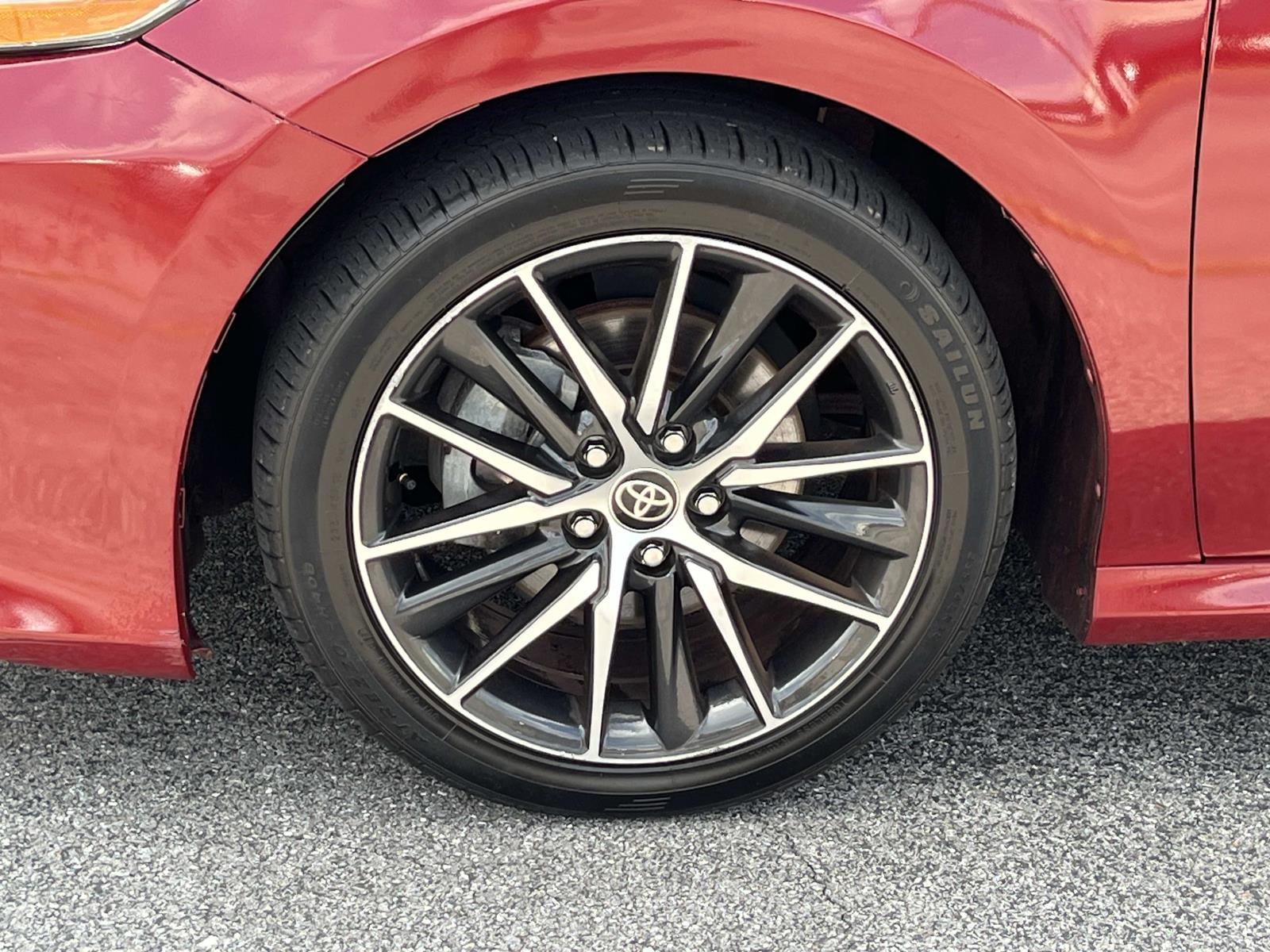 2022 Toyota Camry XLE - Photo 12