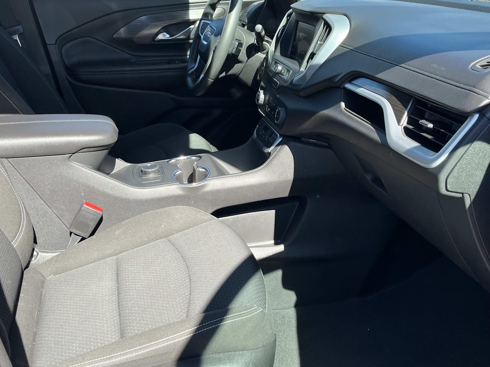 2024 GMC Terrain SLE - Photo 22
