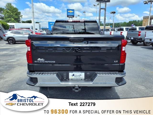 2025 Chevrolet Silverado 1500 LT photo 3