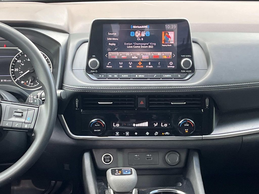 2022 Nissan Rogue SV - Photo 16