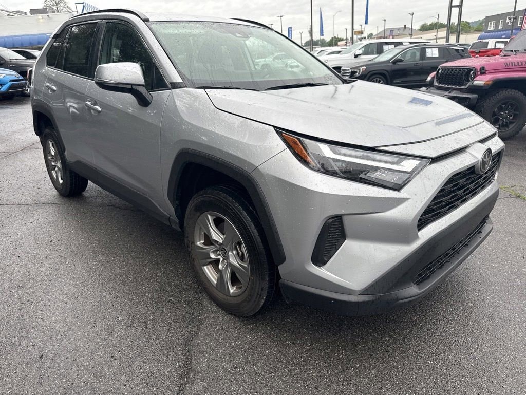 Used 2025 Toyota RAV4 XLE SUV