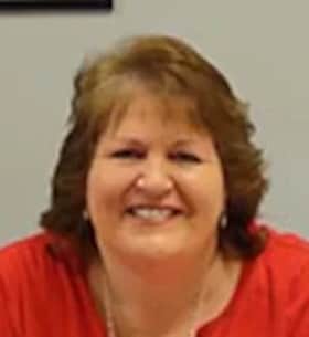 Staff member Kathy Patrick from ID_089e77cd5862