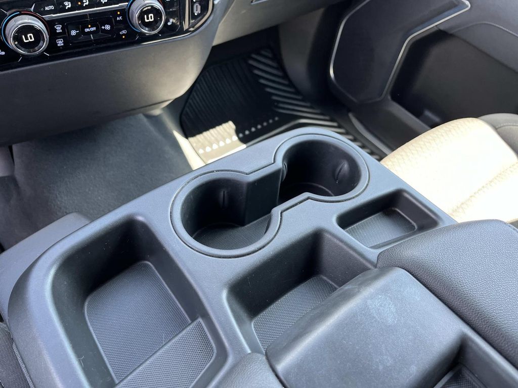 2025 Chevrolet Silverado 1500 LT - Photo 32