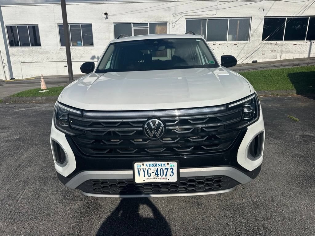Used 2024 Volkswagen Atlas 2.0T Peak Edition SEL SUV