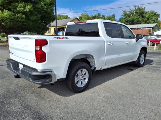 2025 Chevrolet Silverado 1500 LT photo 2