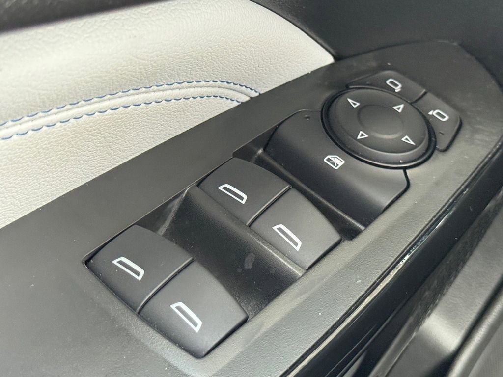 2025 Chevrolet Trax LT - Photo 29