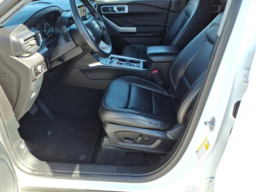 2023 Ford Explorer XLT - Photo 16