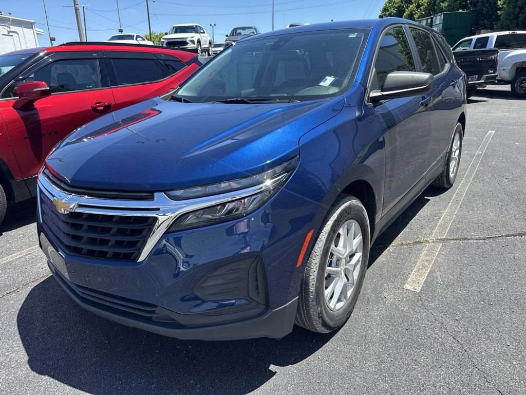 Used 2022 Chevrolet Equinox LS SUV