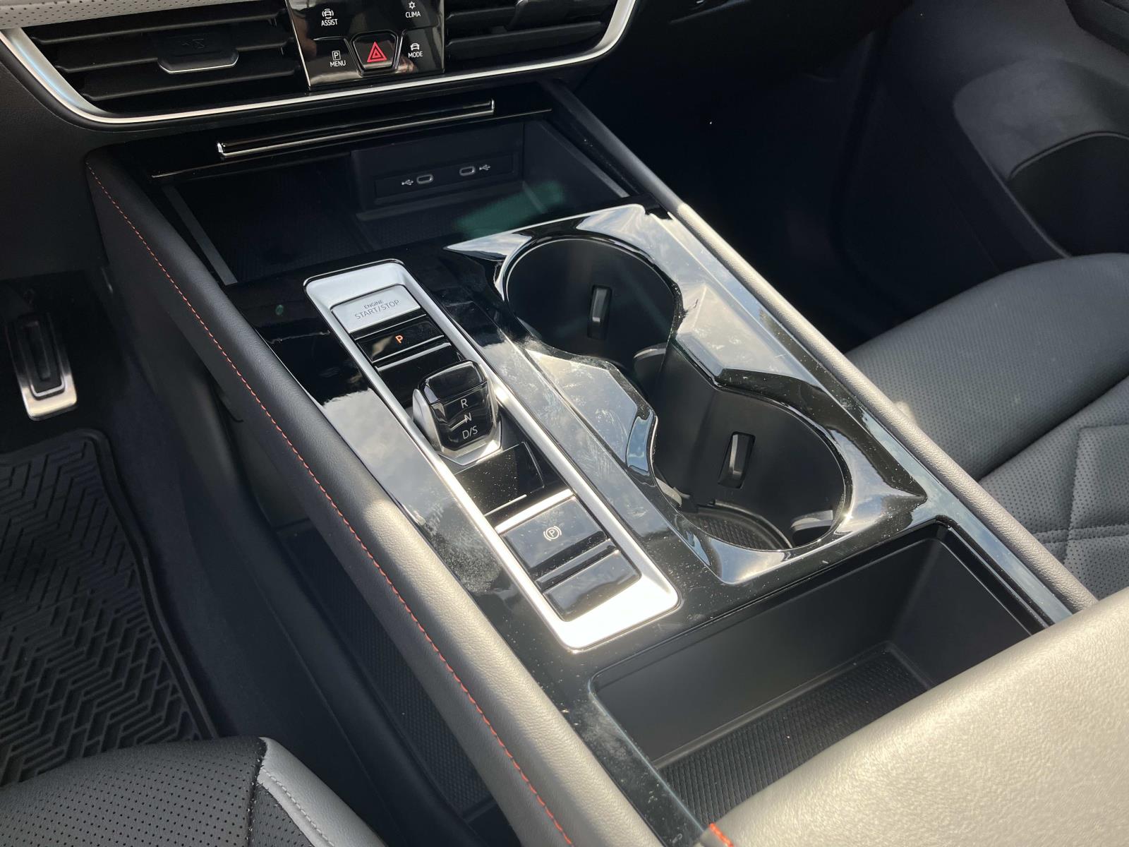 2024 Volkswagen Atlas Atlas Peak Edition - Photo 35
