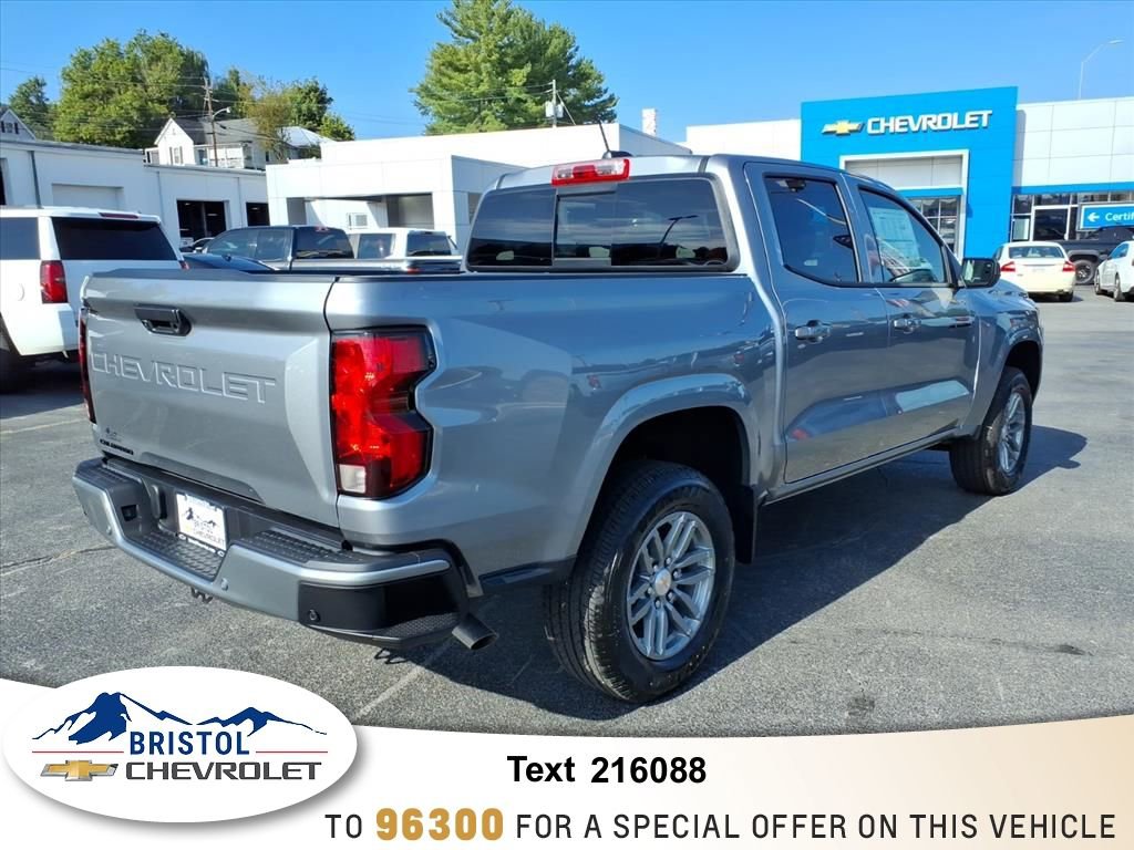 2026 Chevrolet Colorado LT photo 2