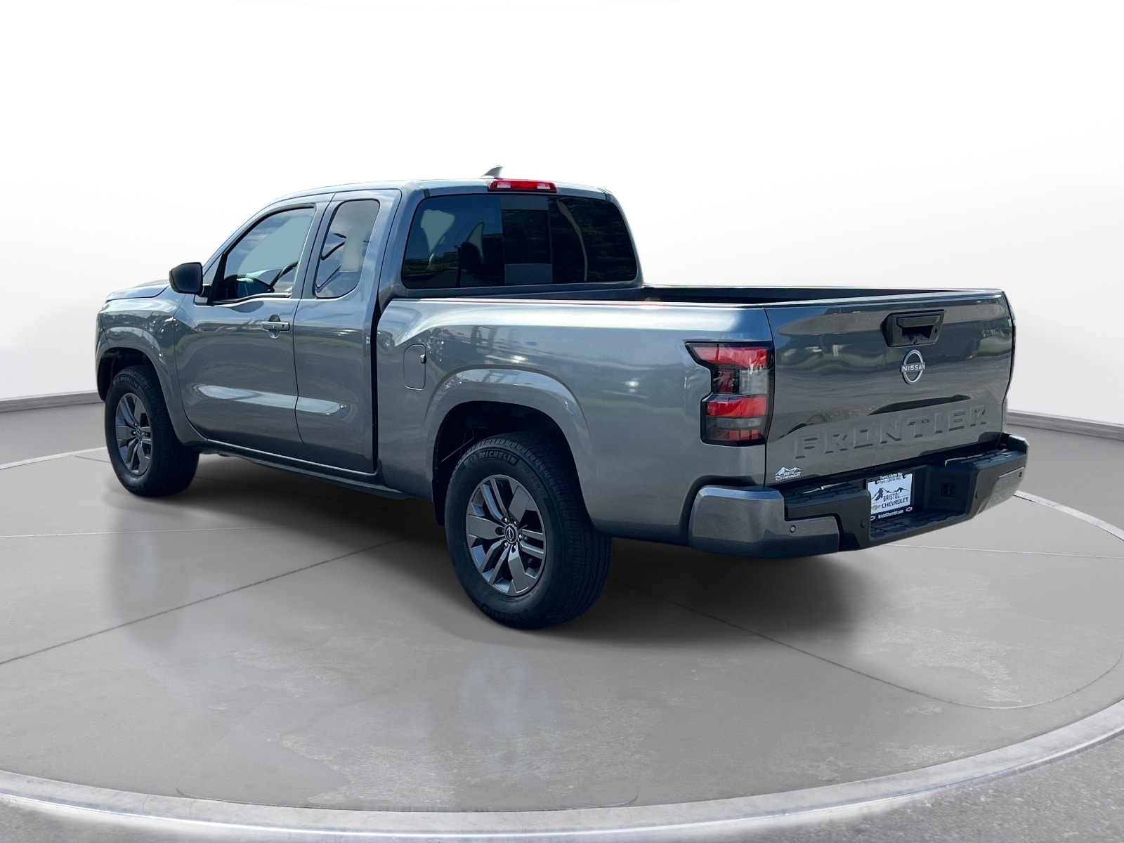 2025 Nissan Frontier SV - Photo 8