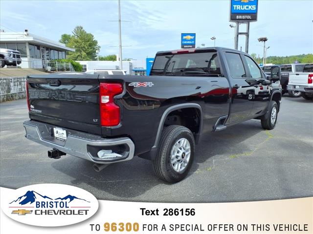2025 Chevrolet Silverado 2500HD LT photo 3