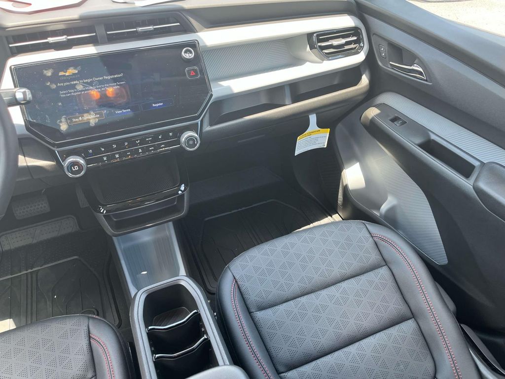 2027 Chevrolet Bolt RS - Photo 12