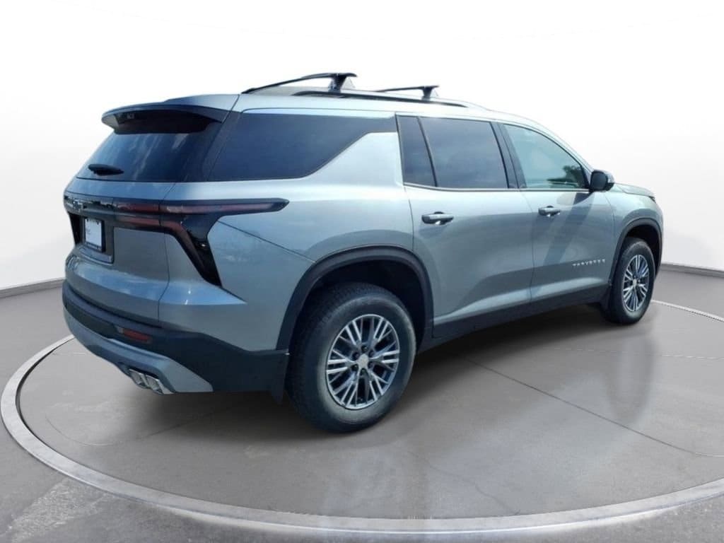 2026 Chevrolet Traverse LT - Photo 3