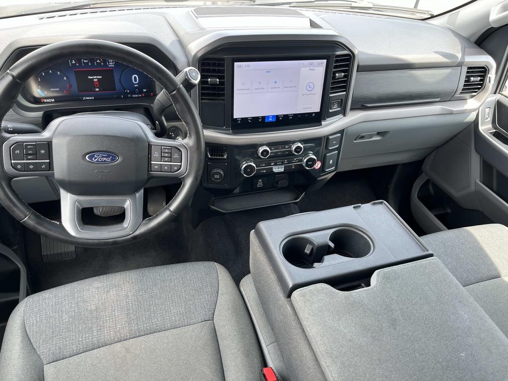 2025 Ford F-150 XLT - Photo 14