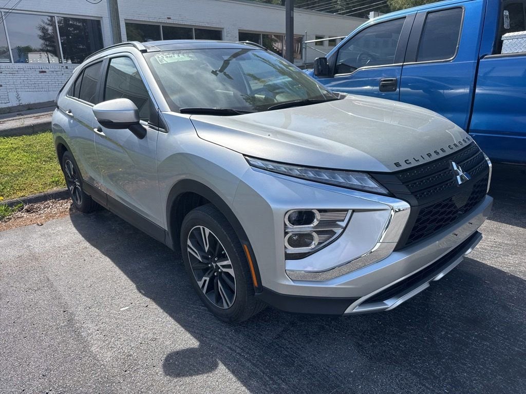2024 Mitsubishi Eclipse Cross SE S-AWC's photo