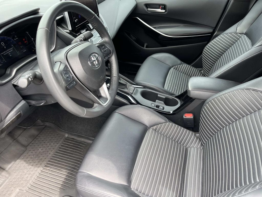 2024 Toyota Corolla XSE - Photo 25