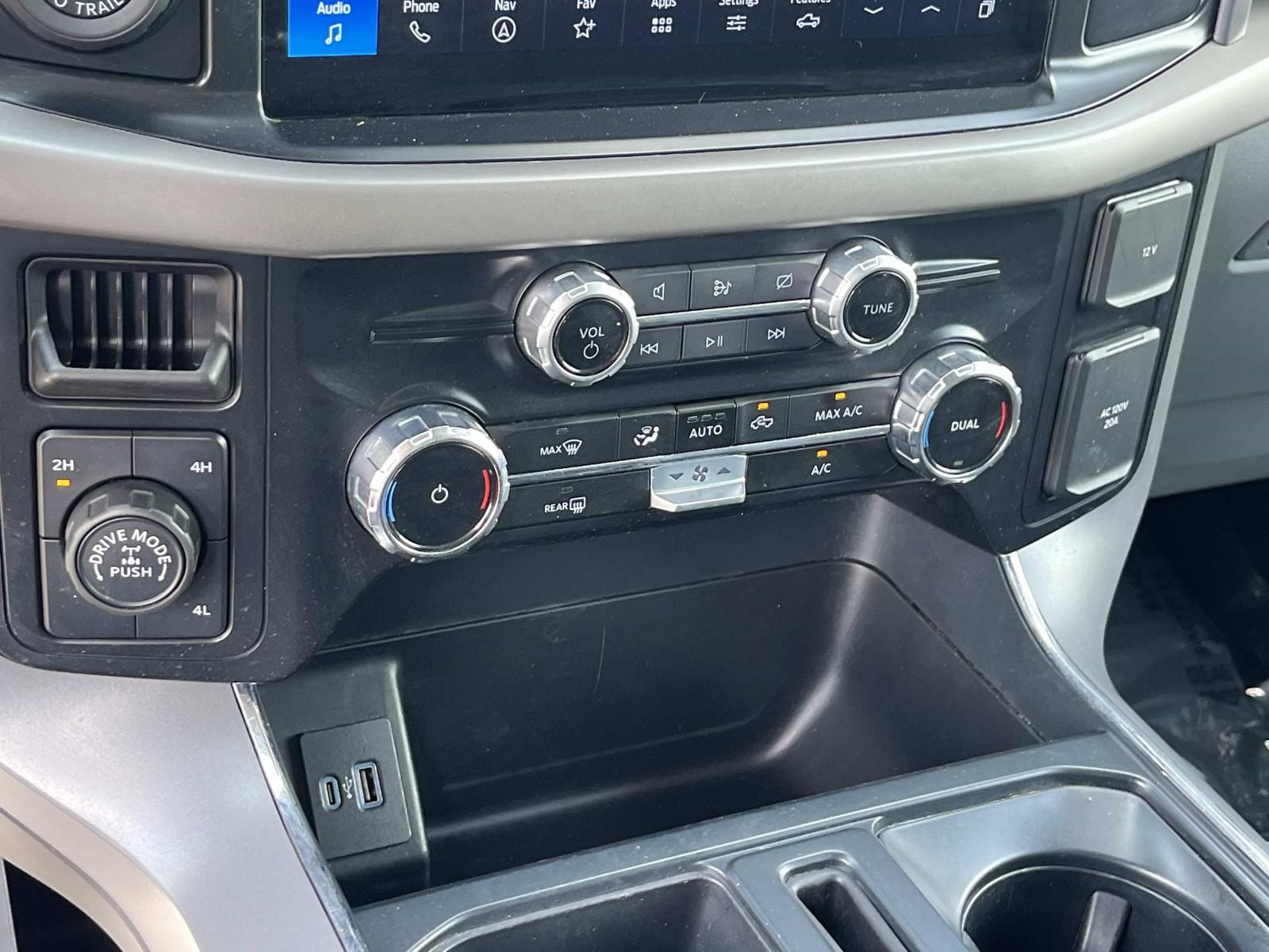 2024 Ford F-150 XLT - Photo 29