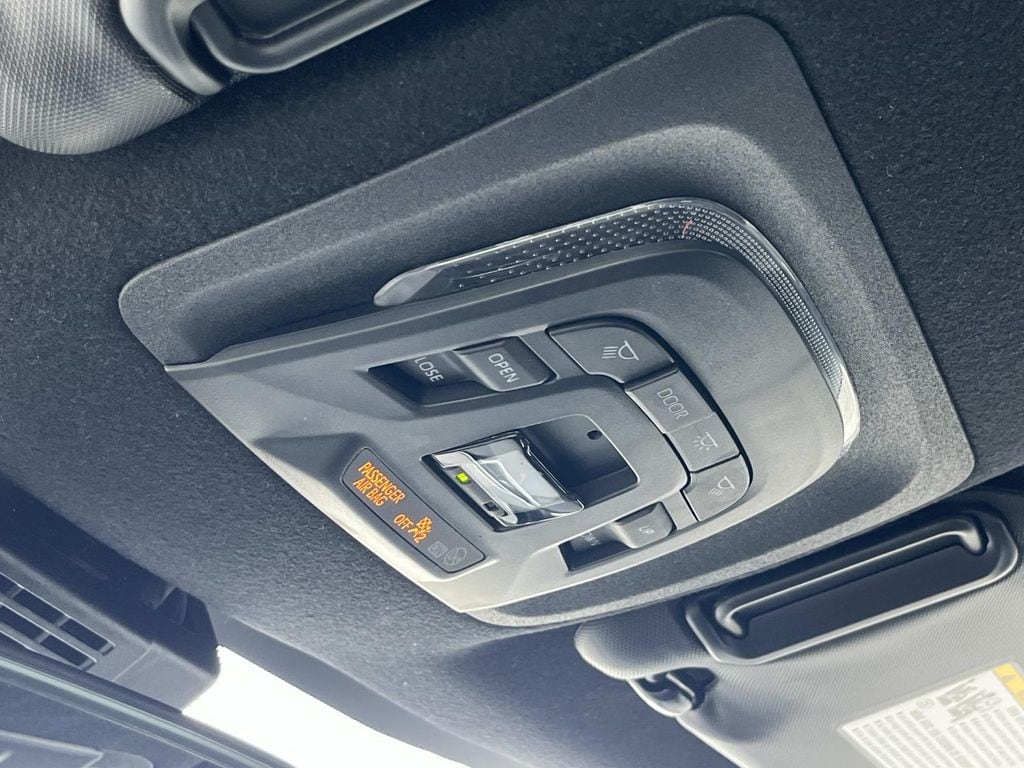 2024 Toyota Corolla XSE - Photo 32
