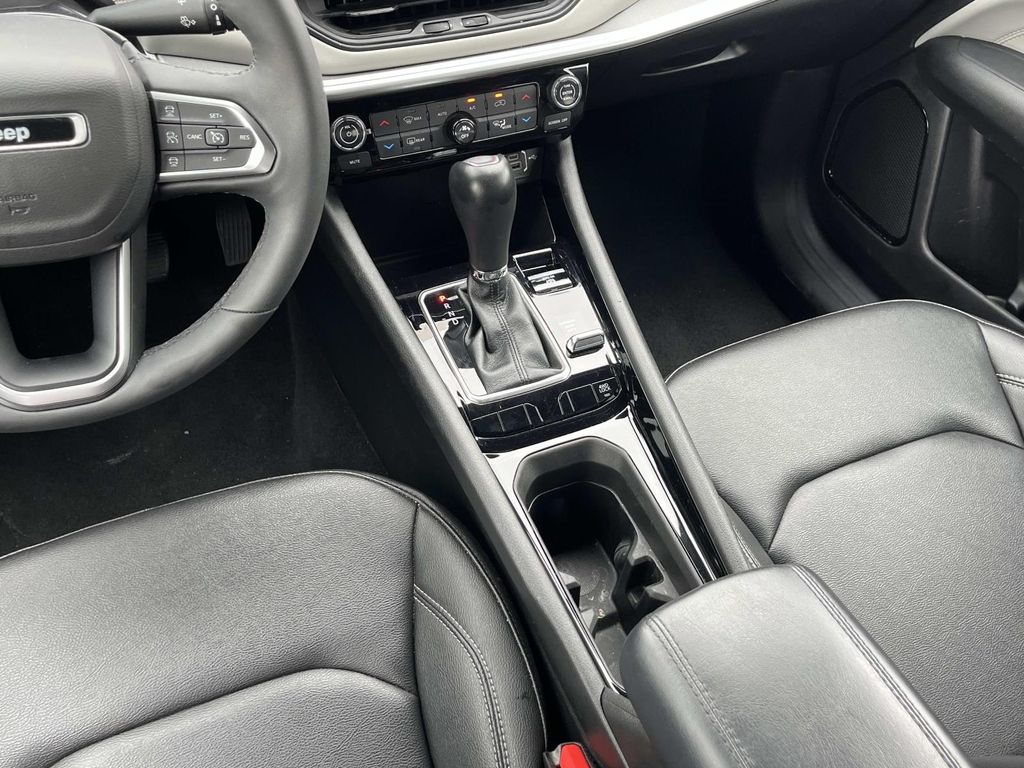 2025 Jeep Compass Limited - Photo 15