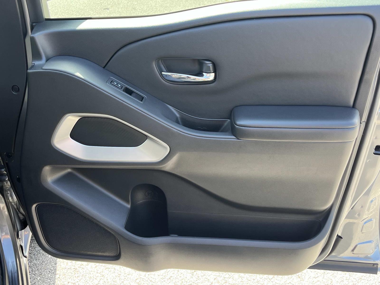 2025 Nissan Frontier SV - Photo 22