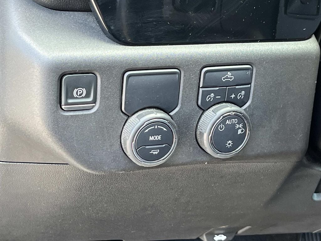 2025 Chevrolet Silverado 1500 LT - Photo 28