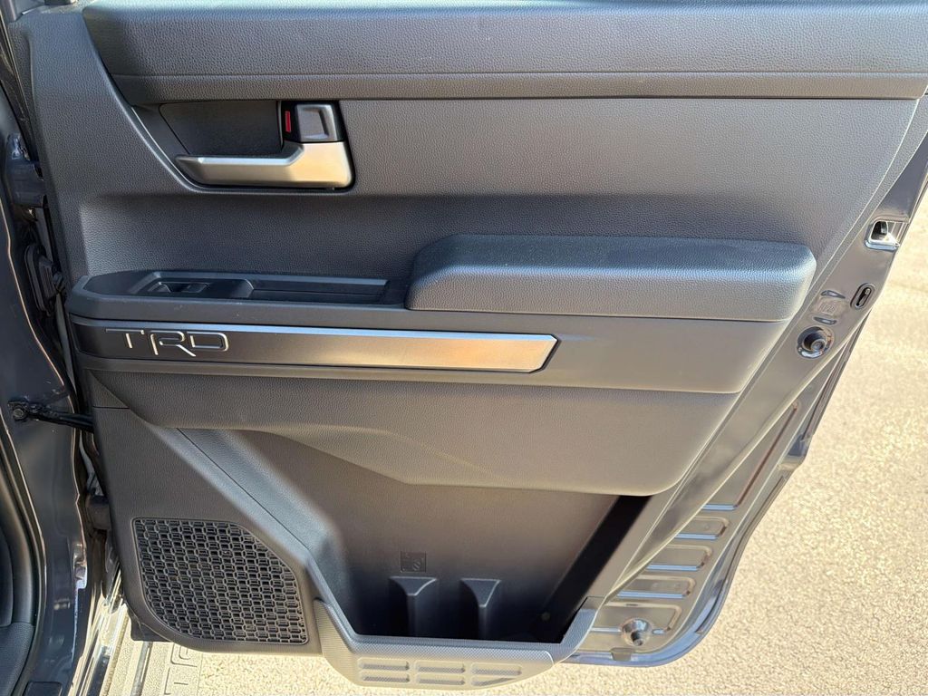 2024 Toyota Tacoma SR5 - Photo 23