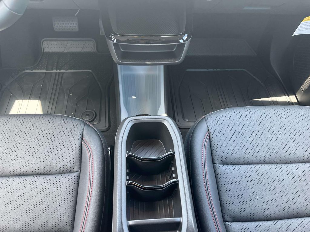 2027 Chevrolet Bolt RS - Photo 13