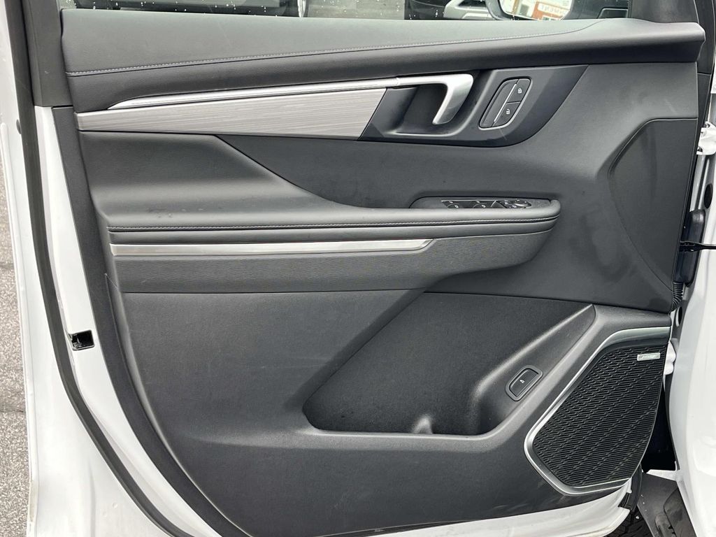 2026 Buick Enclave Preferred - Photo 28