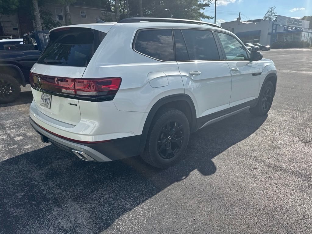 2024 Volkswagen Atlas Atlas Peak Edition - Photo 5
