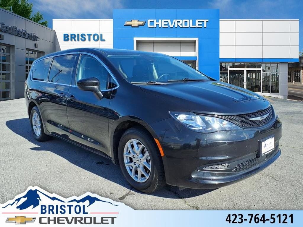 2023 Chrysler Voyager