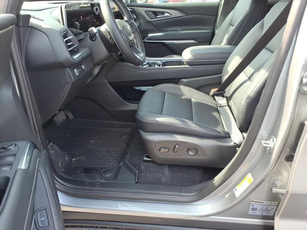 2026 Chevrolet Traverse LT - Photo 10