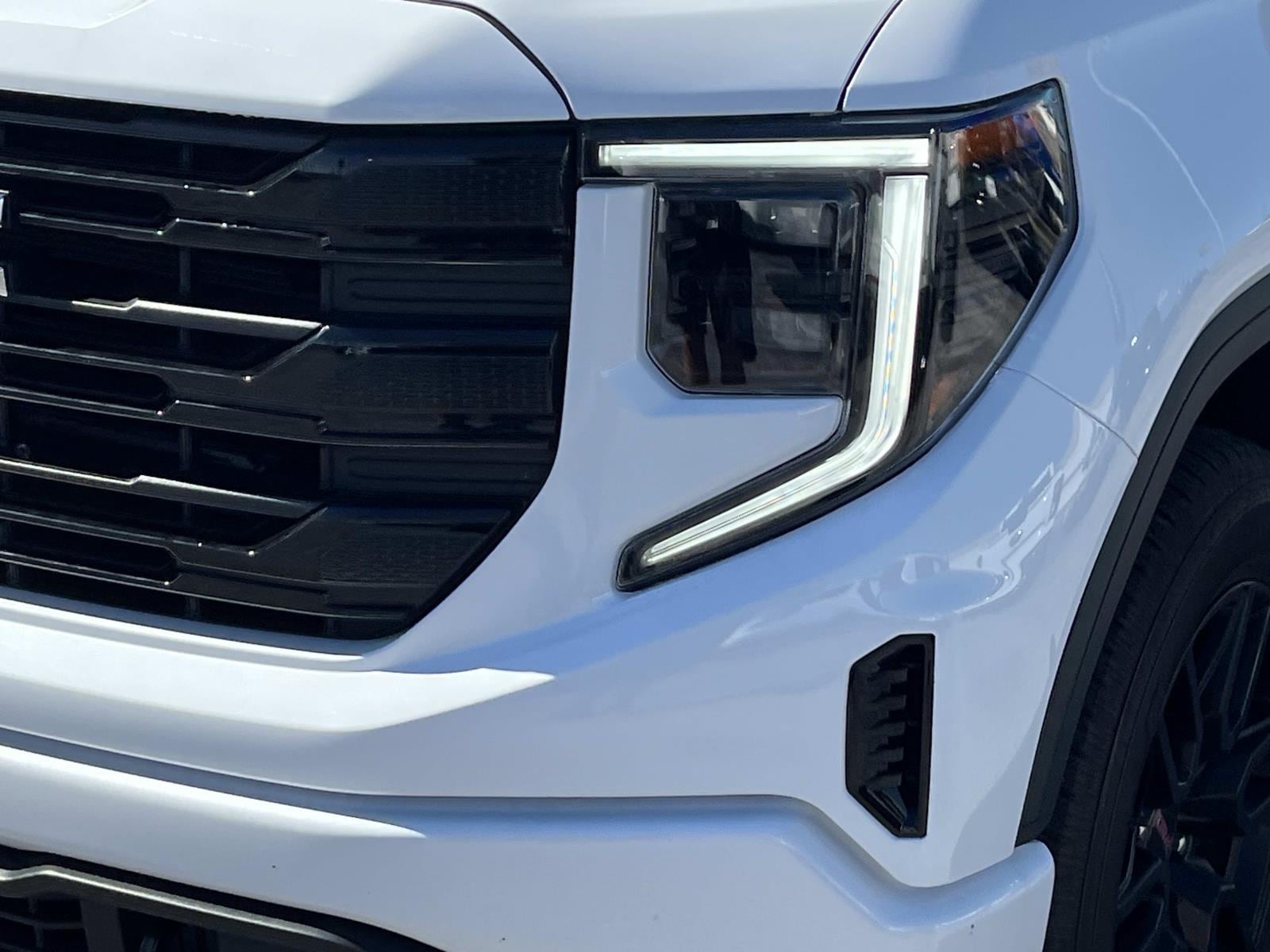 2024 GMC Sierra 1500 Elevation - Photo 11