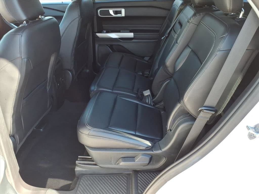 2023 Ford Explorer XLT - Photo 17