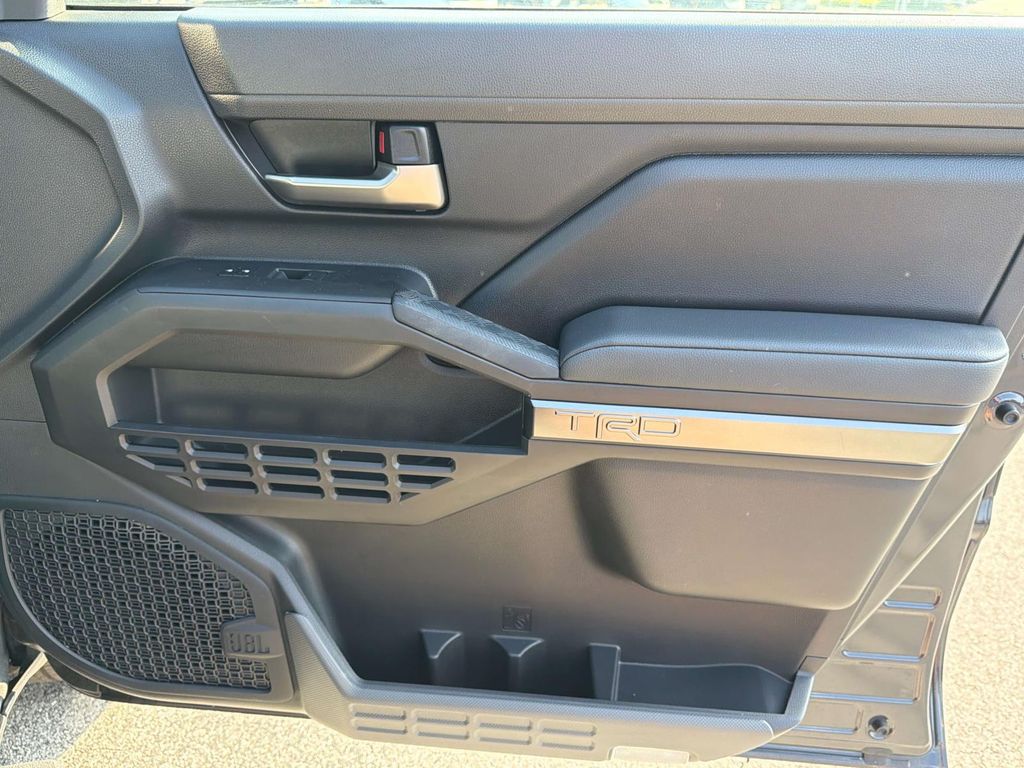 2024 Toyota Tacoma SR5 - Photo 25