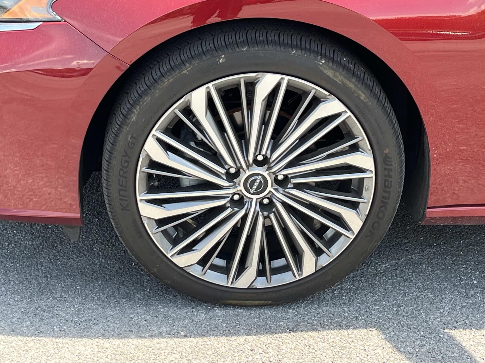 2024 Nissan Altima SL - Photo 12