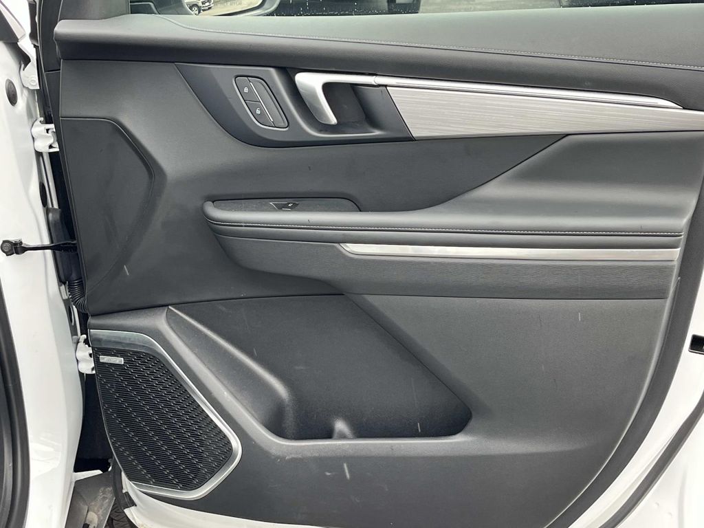2026 Buick Enclave Preferred - Photo 25
