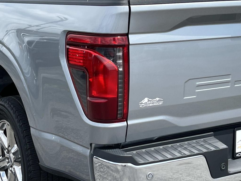 2025 Ford F-150 XLT - Photo 6