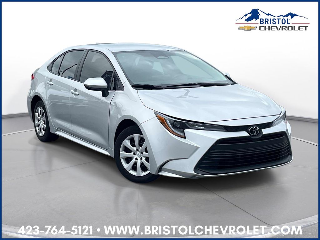 Used 2025 Toyota Corolla LE